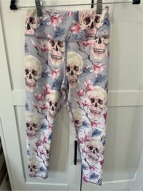 Evolution and Creation Pink Floral Skull Leggings Women’s Sz S
